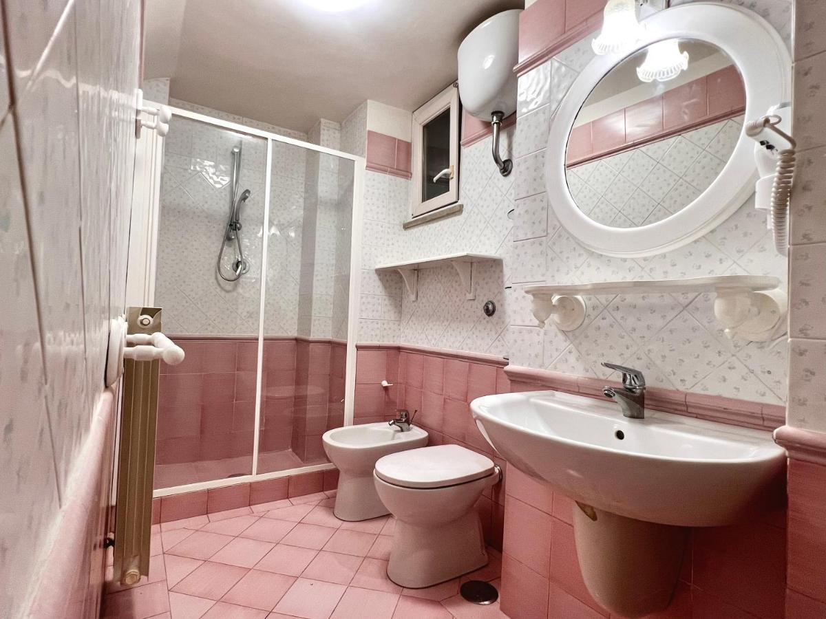 Apartament Domus Elena - Plebiscito Neapol Zewnętrze zdjęcie