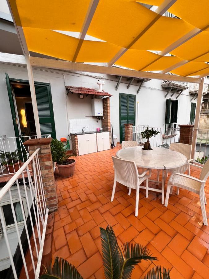Apartament Domus Elena - Plebiscito Neapol Zewnętrze zdjęcie